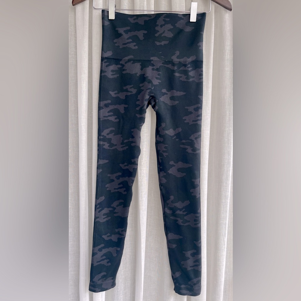 SPANX Camouflage Leggings
